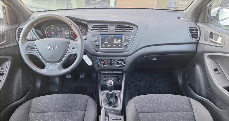 Hyundai i20 cena 49800 przebieg: 43191, rok produkcji 2019 z Bobolice małe 211